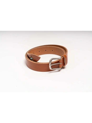 STUDDED GRAIN LEATHER BELT.