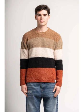 G. BOUCLE' NECK BANDS