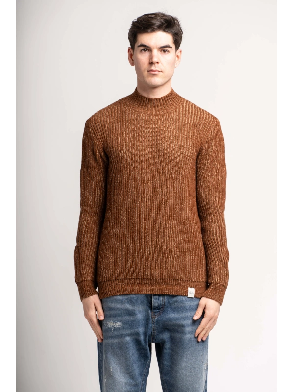 T-SHIRT WITH ENGLISH BICOLOR