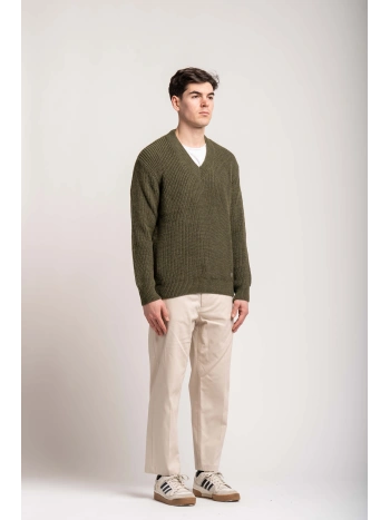 OVERSIZED V-NECK SWEATER