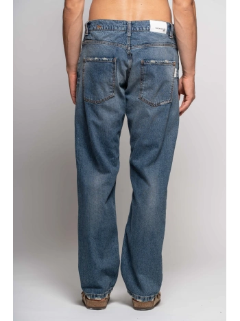 JEANS WITH EMBROIDERY