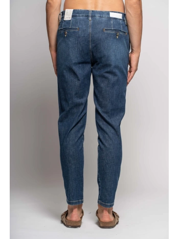 CHINOS JEANS