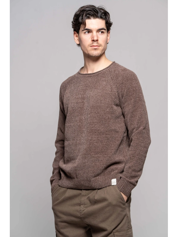 CHENILLE ROUND NECK SWEATER