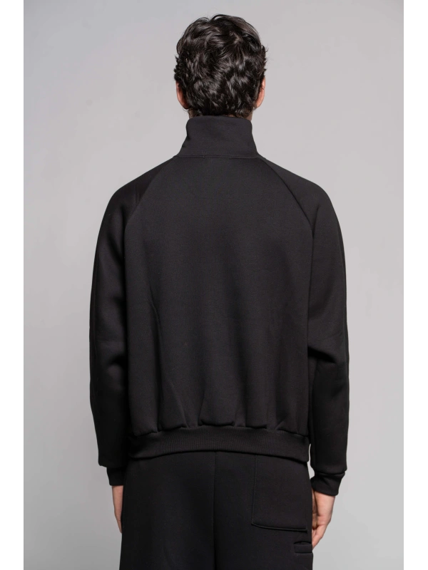 HALF ZIP SWEATSHIRT